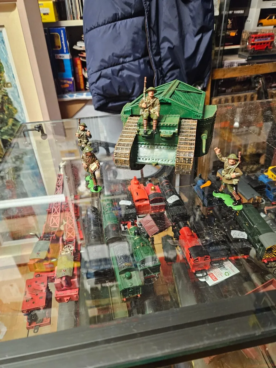 Britain's British Army WW1 Tank - Image 1