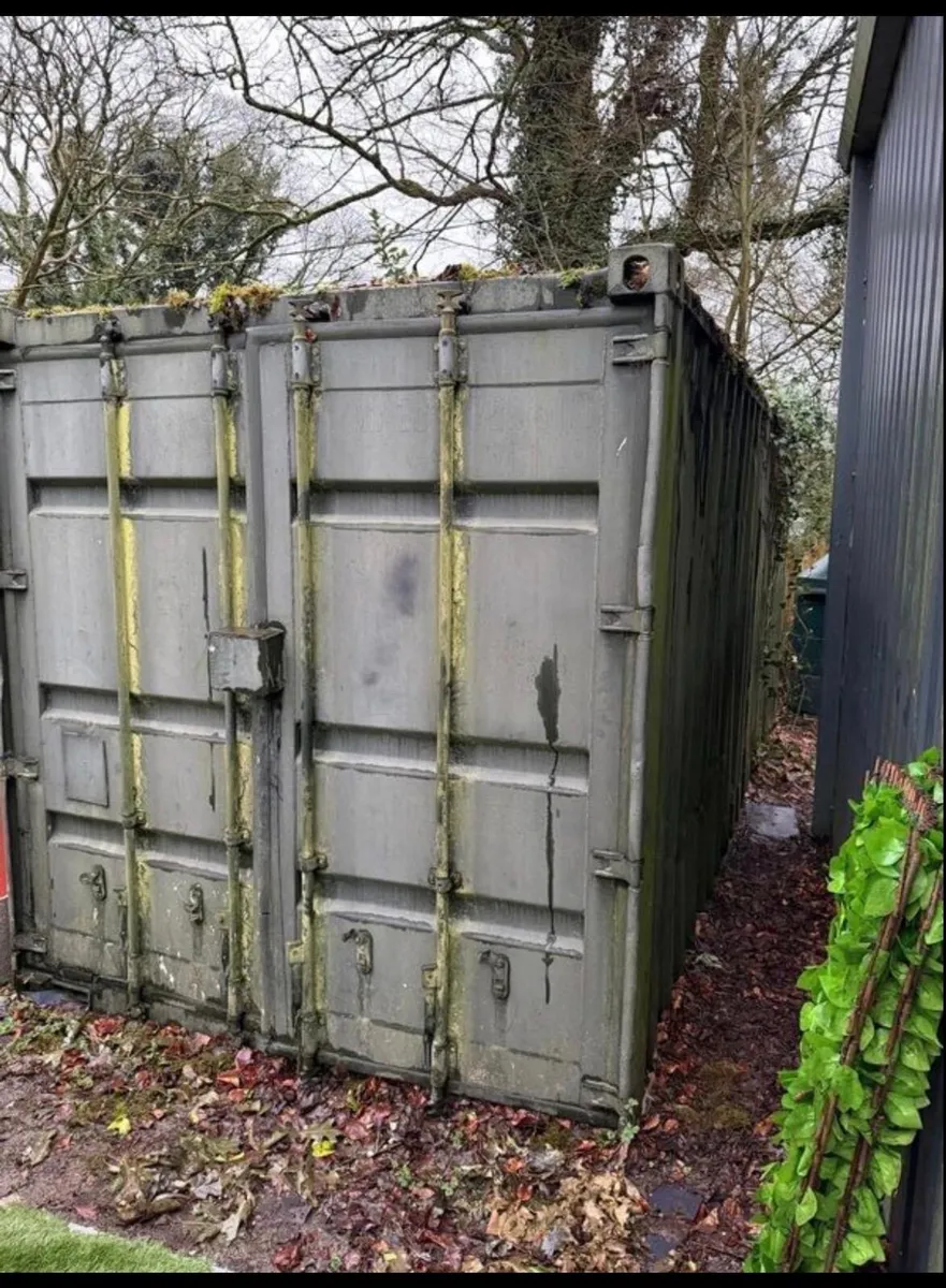 20ft shipping container - Image 1