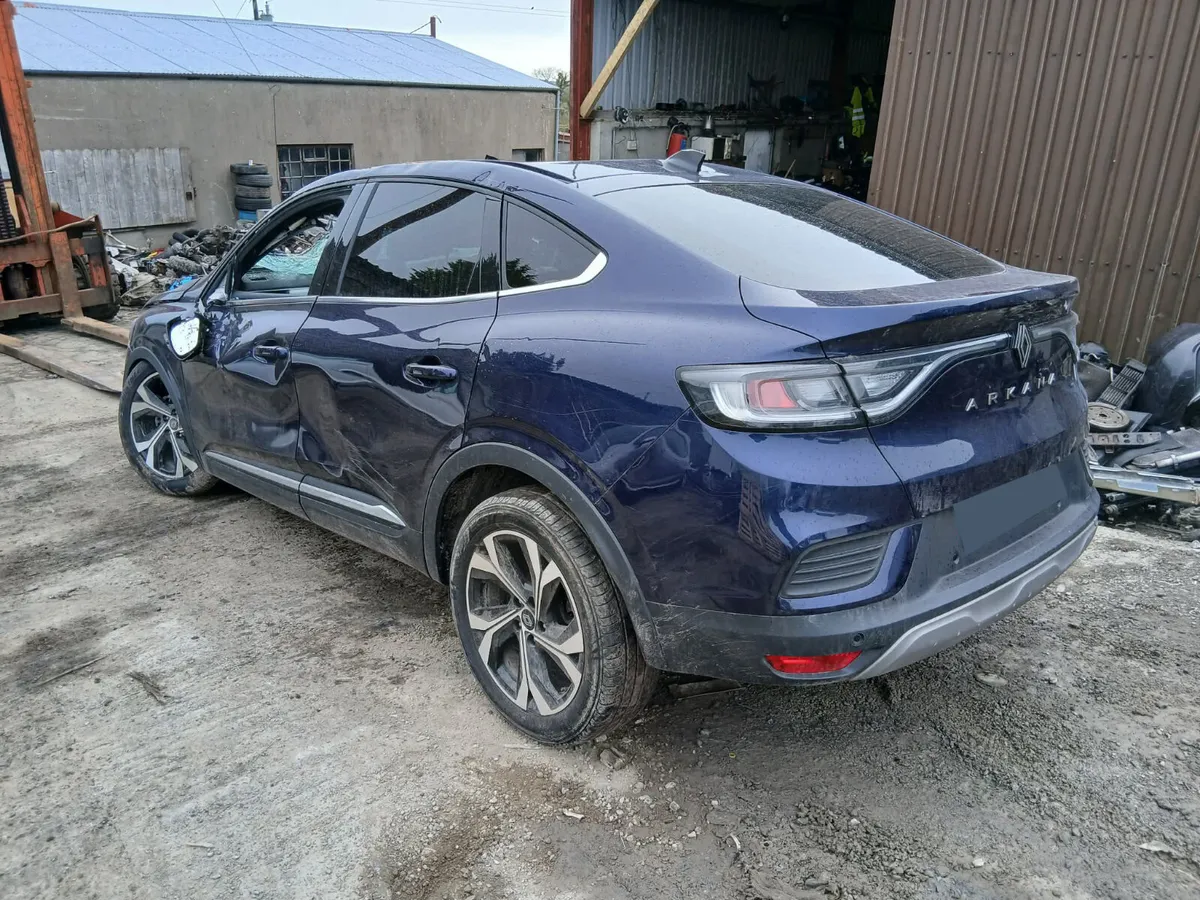 2025 RENAULT ARKANA 1.3 PETROL FOR BREAKING - Image 1