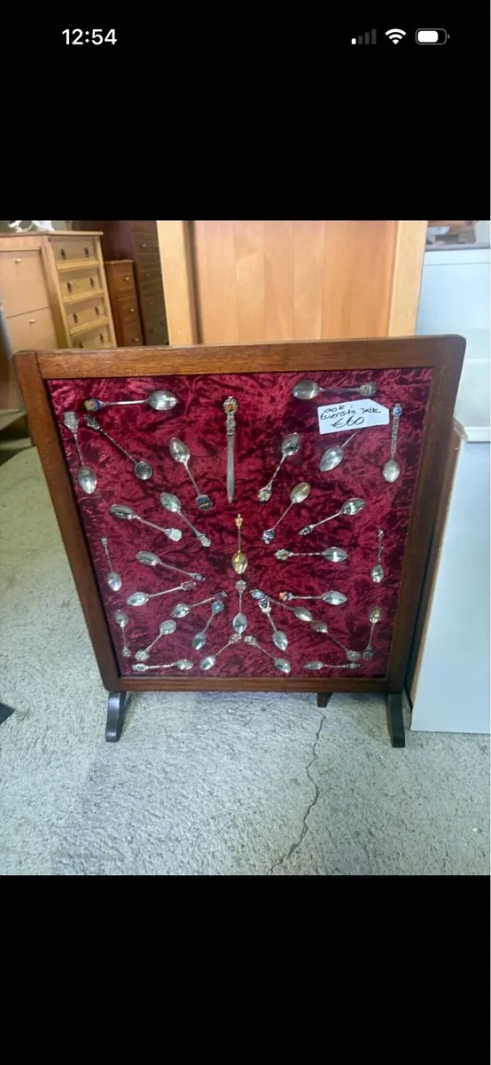 Fire screen / table - Image 1