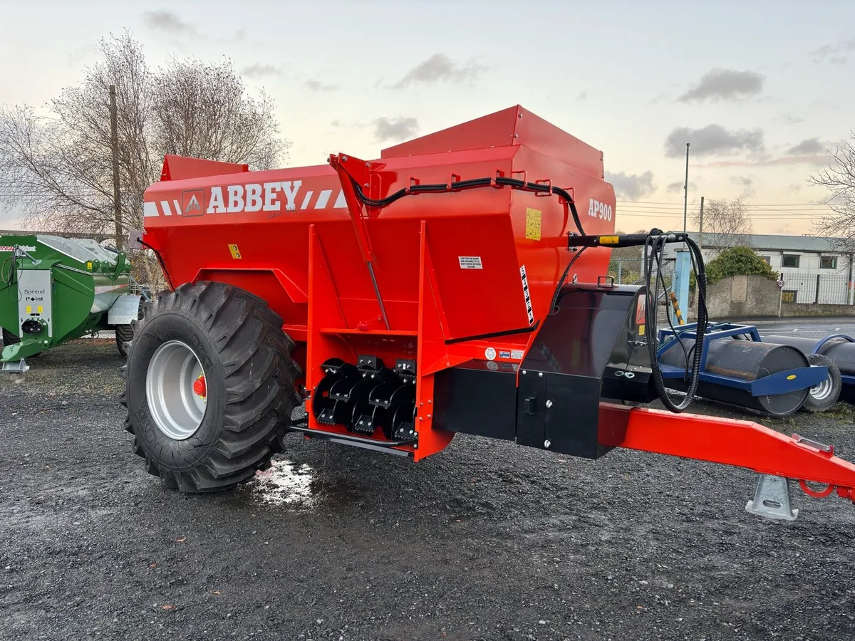New Abbey and SpreadPoint muck spreaders - Image 1