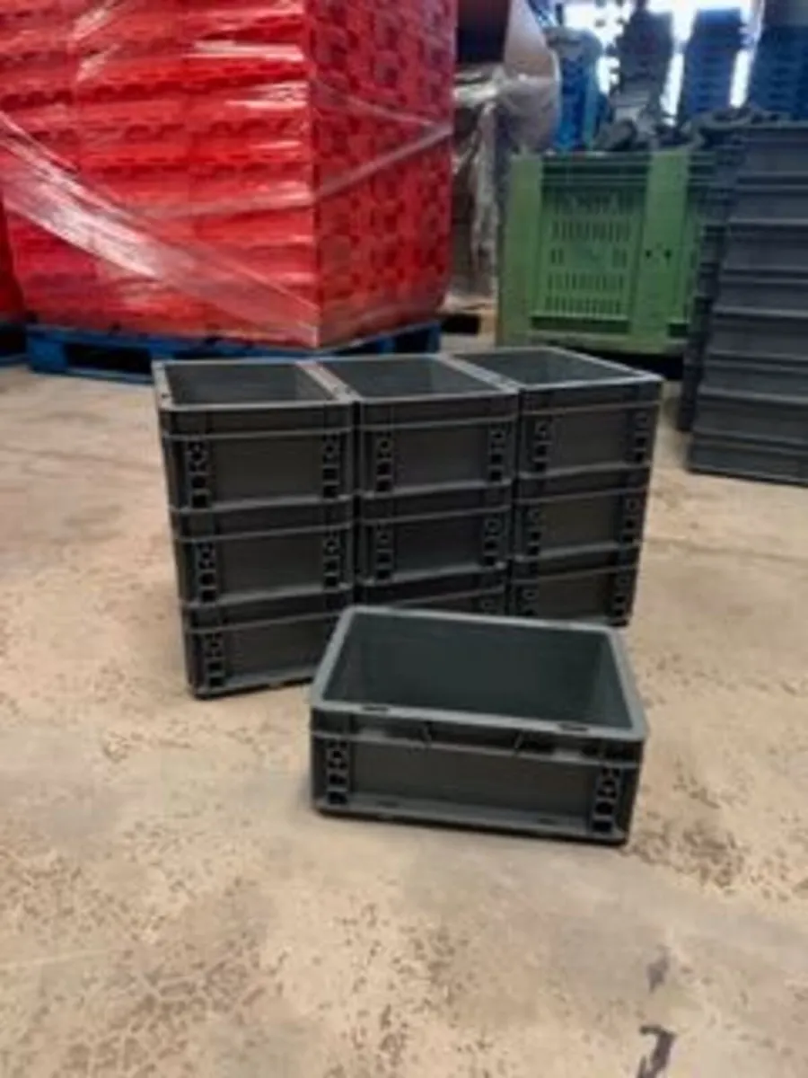 Pack of 10 - New 5L Storage Boxes - Image 1