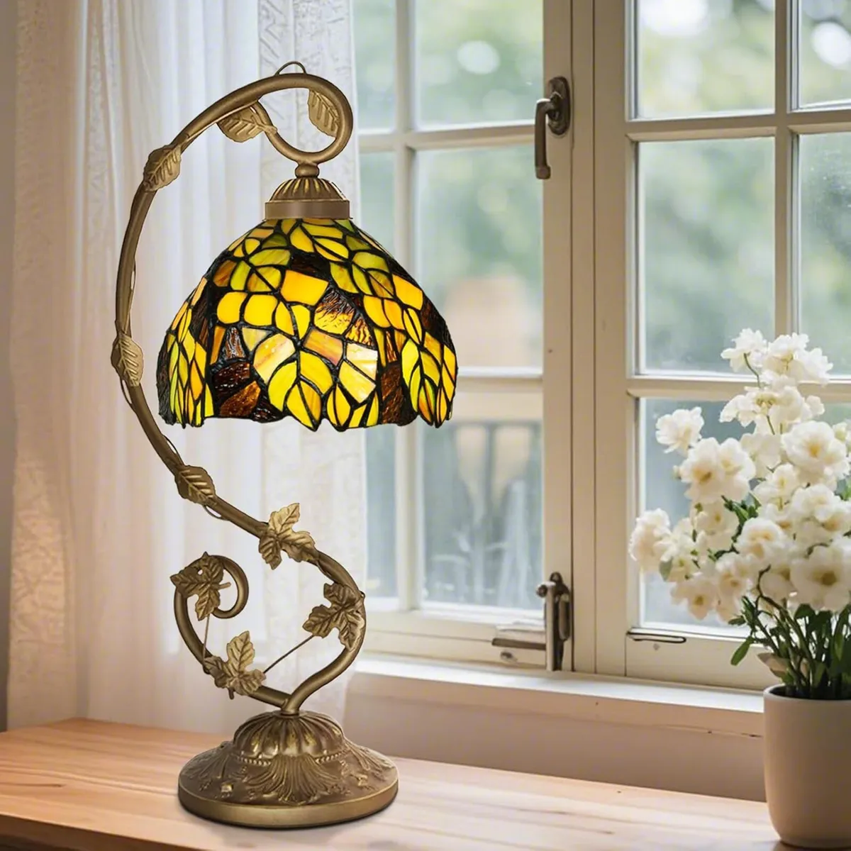 Small Tiffany Lamp 8 Inch Style Lights Table - Image 1