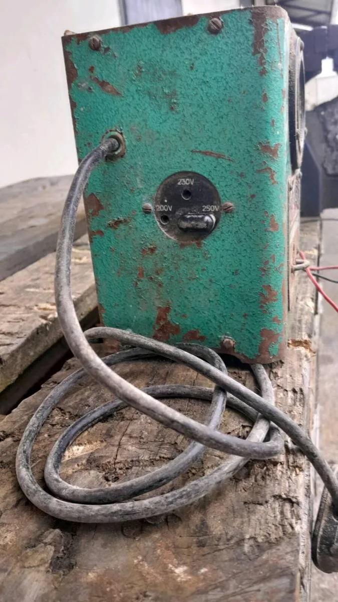 Vintage Rolls Rice Battery Charger - Image 2