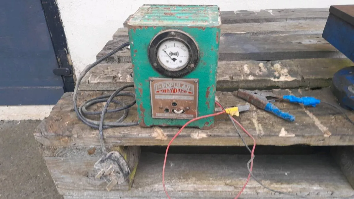 Vintage Rolls Rice Battery Charger - Image 3