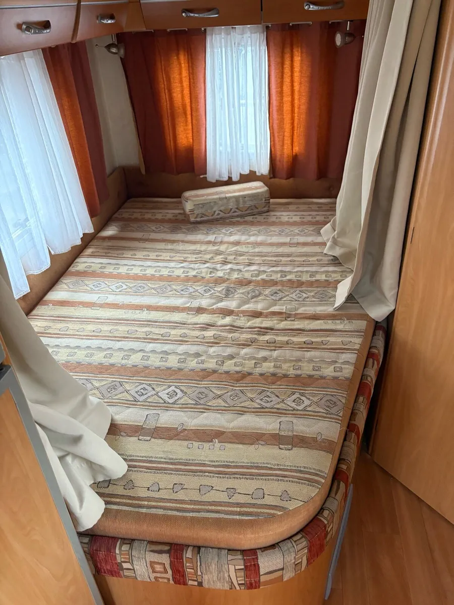 06 Fiat 2.8Chausson fixed bed in rear As new! - Image 3