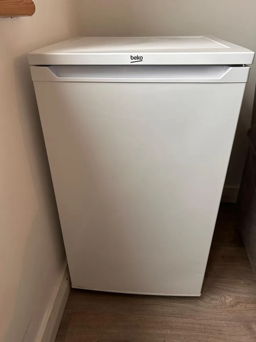 Beko small freezer - Image 1