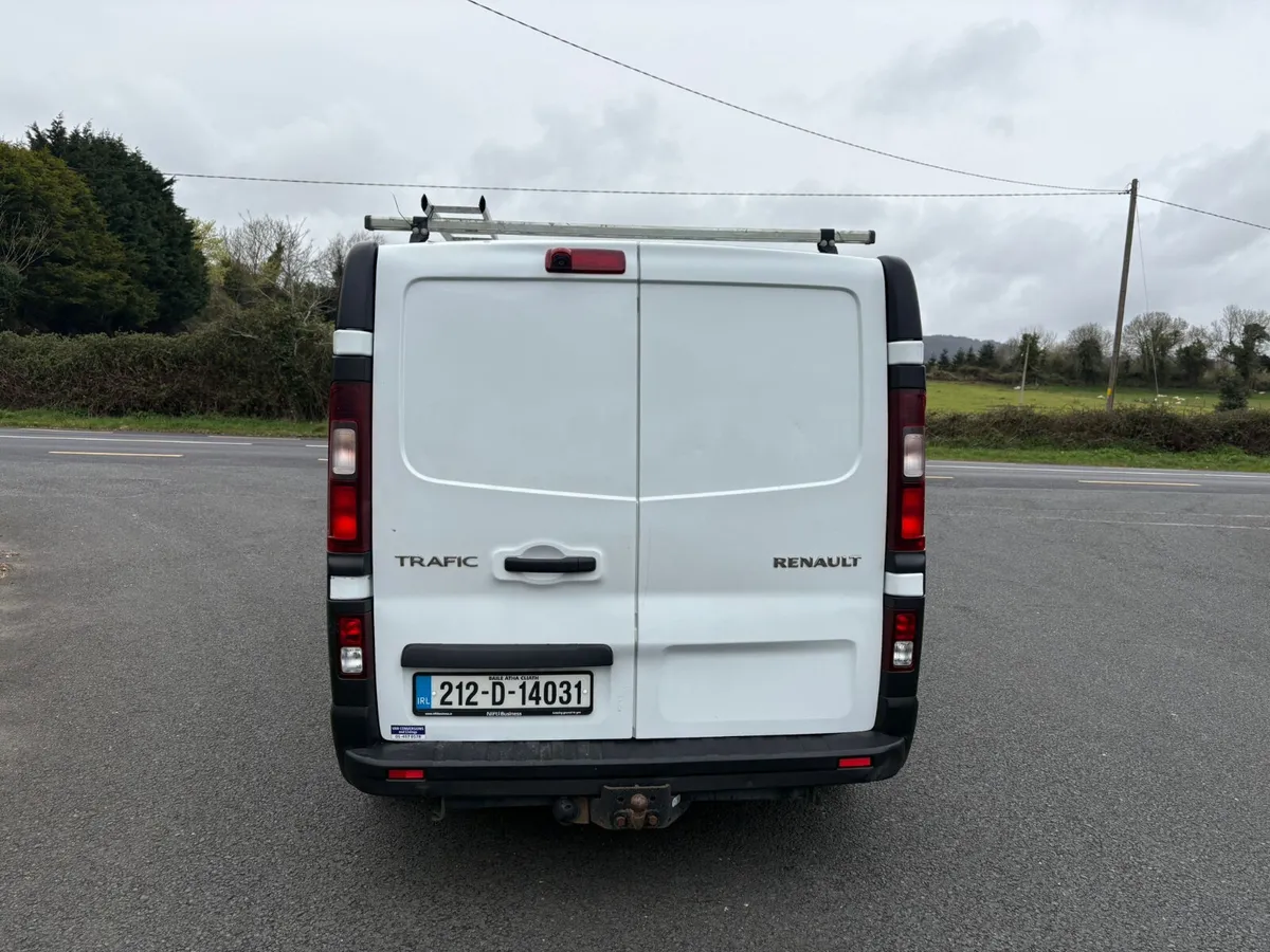 Renault Trafic 2021 - Image 2