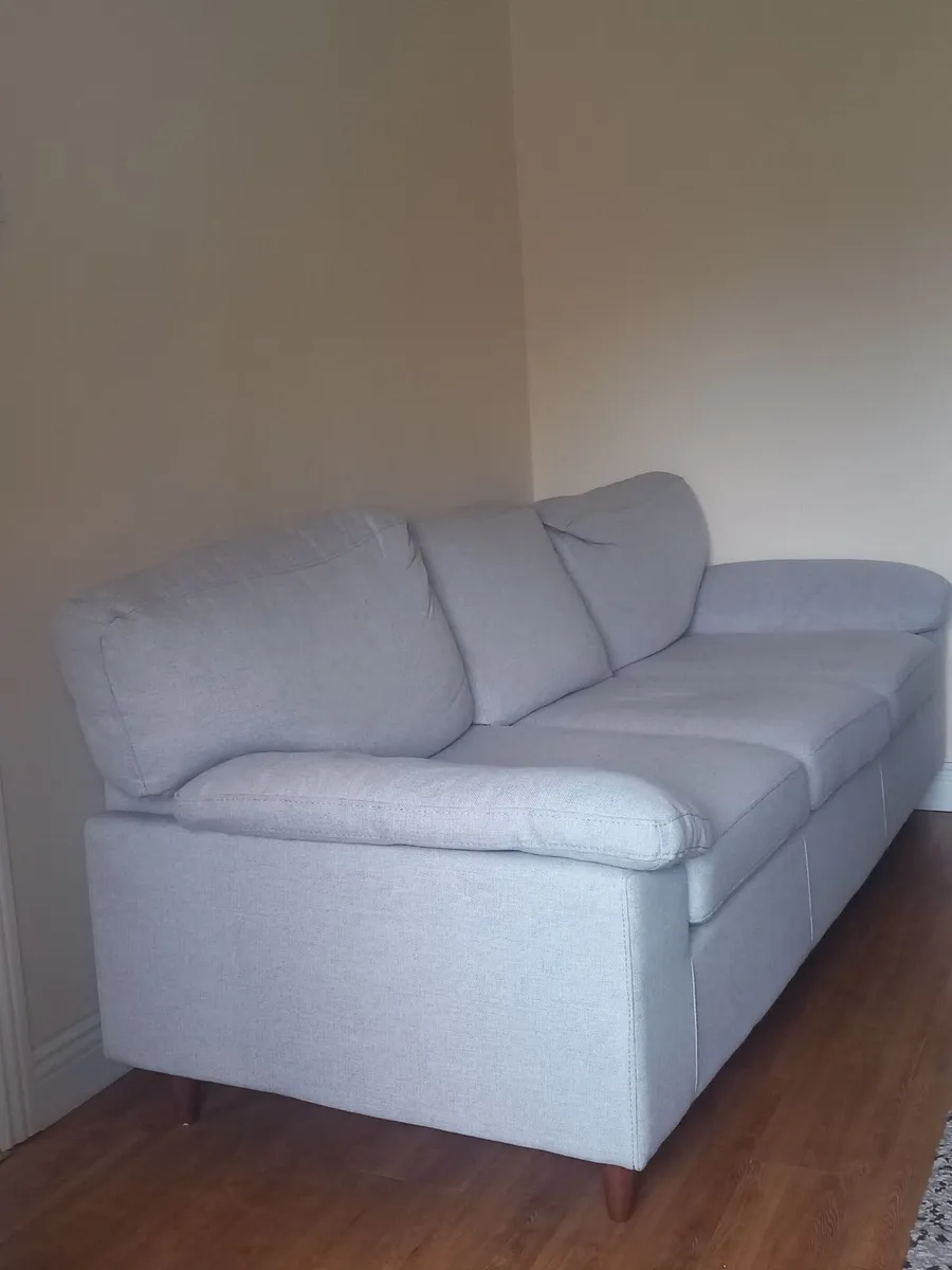 Couch - Image 1