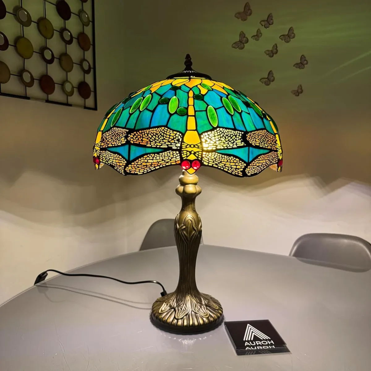 Tiffany Table Lamp 16 inch Handcrafted Green - Image 4