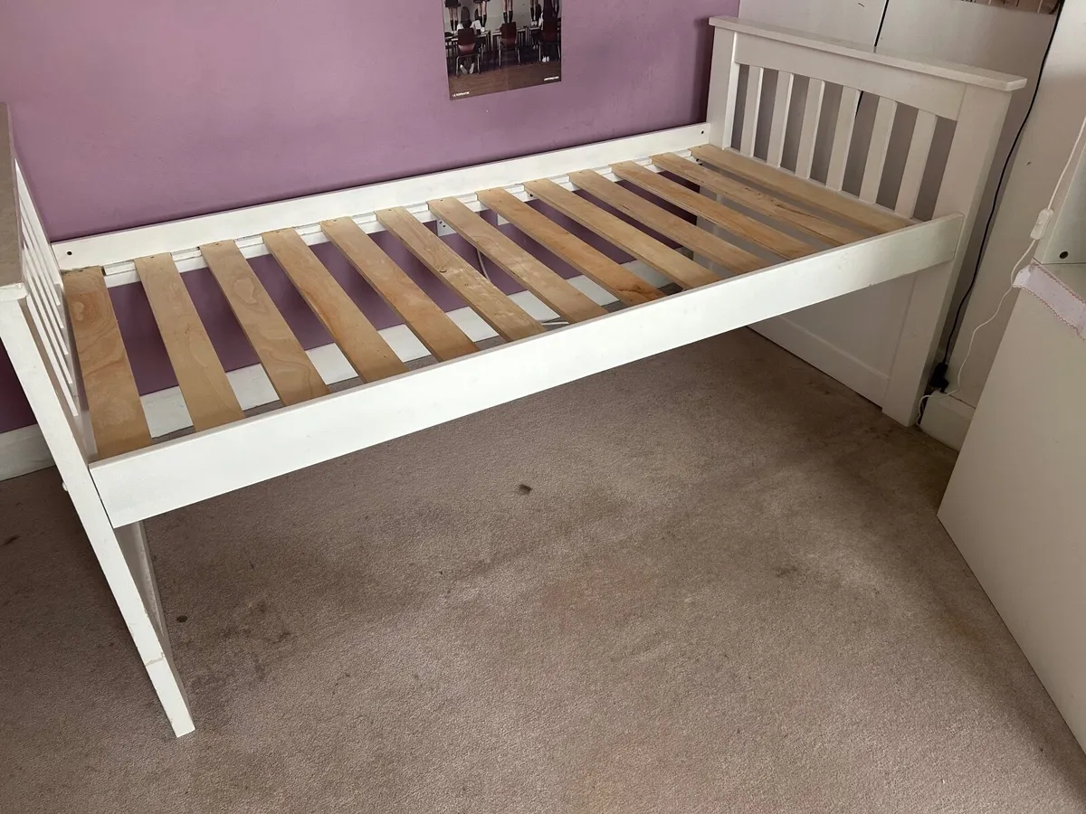 Free single bed - Image 2