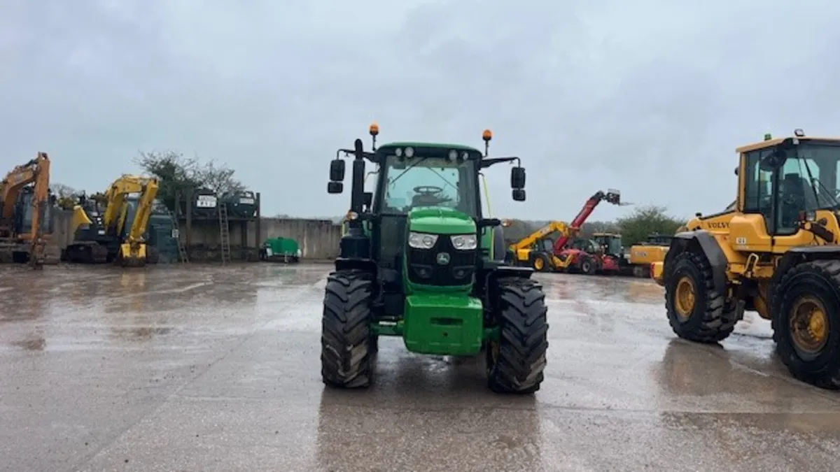 2019 John Deere 6155M - Image 2
