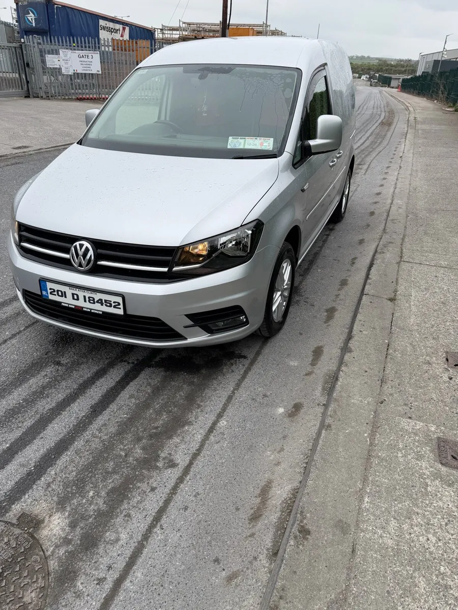 VW Caddy Highline - Image 3