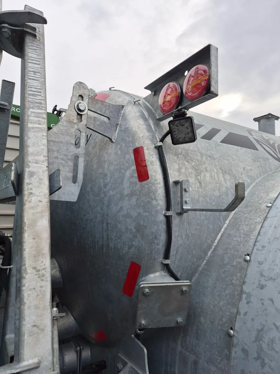 1750 Slurry Tanker with 7.5M Trailing Shoe - Image 1