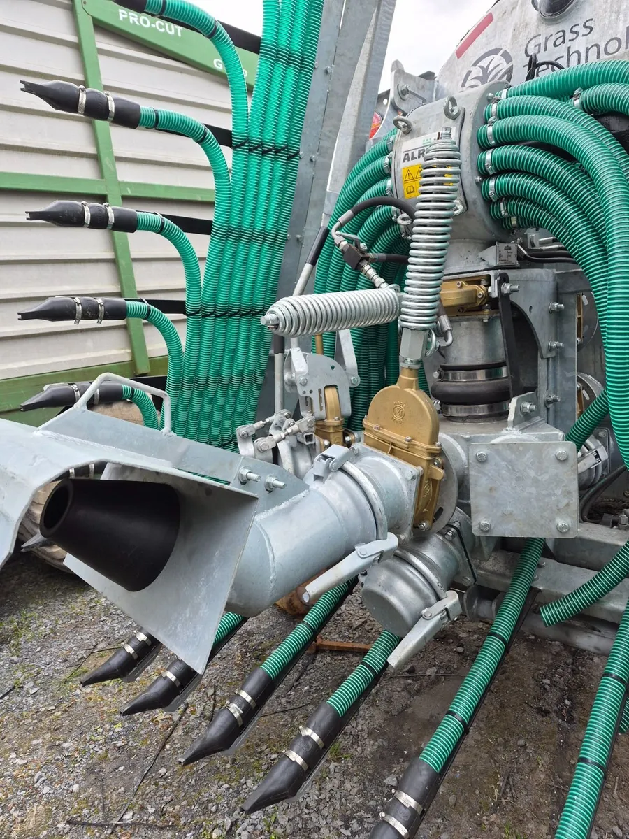 1750 Slurry Tanker with 7.5M Trailing Shoe - Image 3