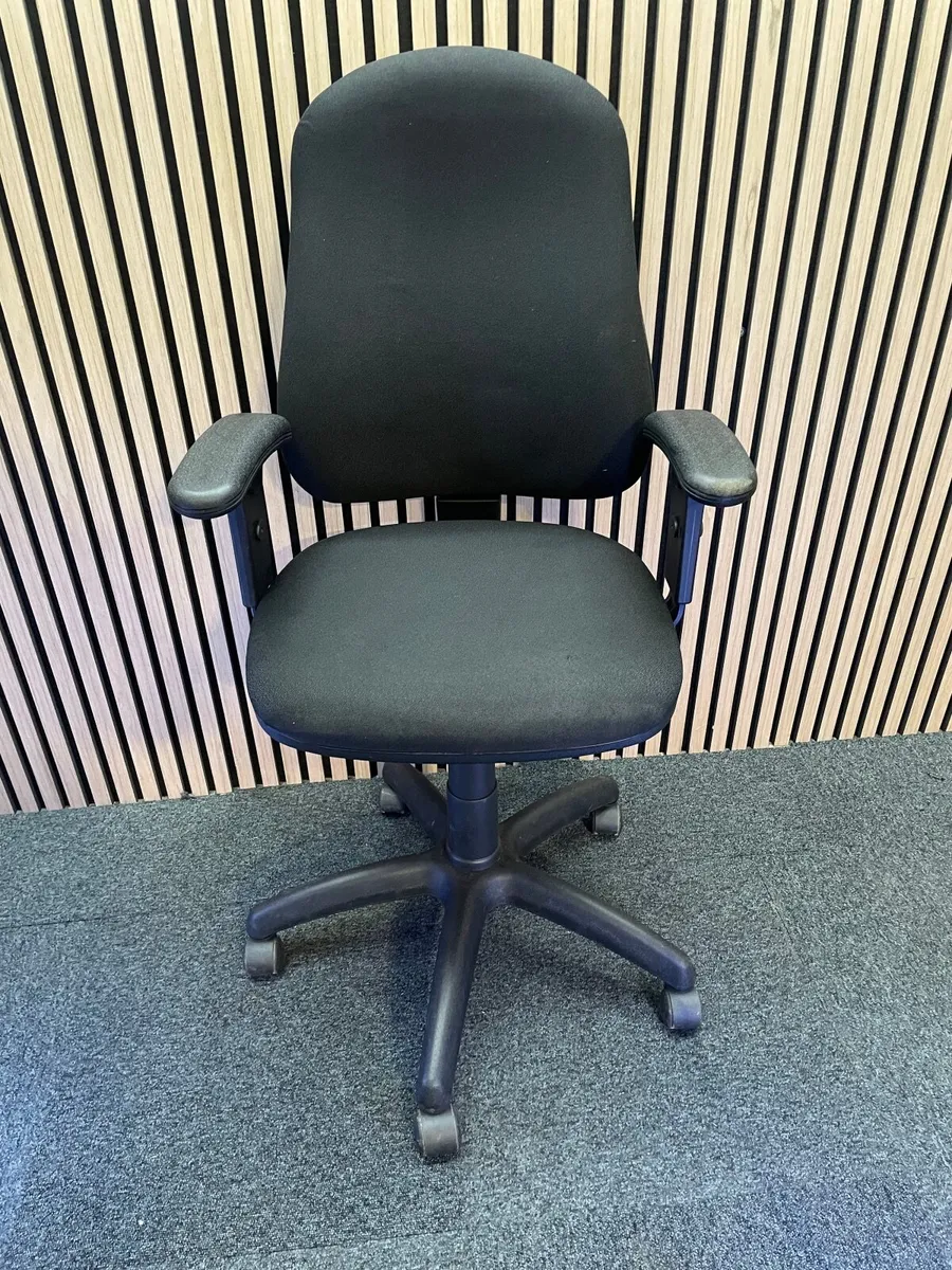 QUALITY VANTAGE SWIVEL CHAIRS AVAILABLE @ CJM - Image 2