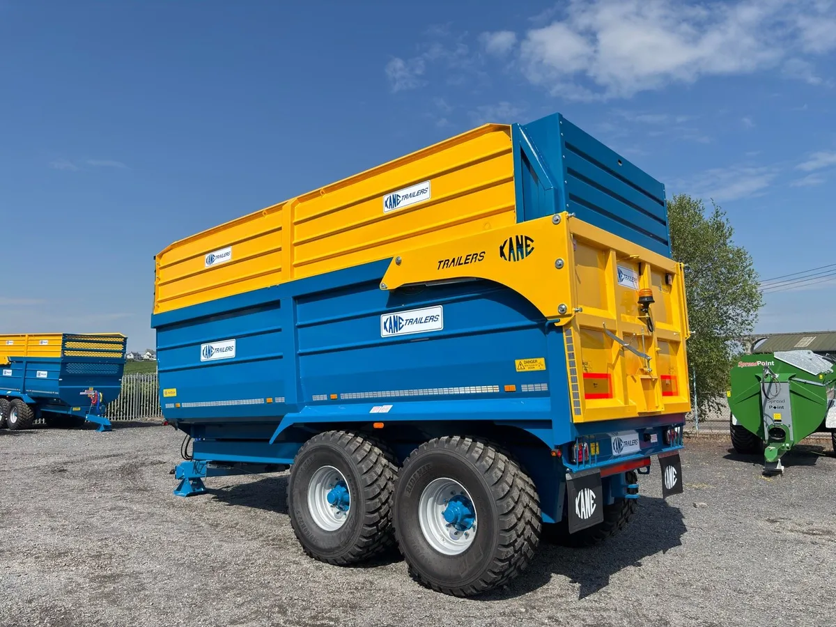 New Kane 16T Halfpipe silage trailer - Image 1