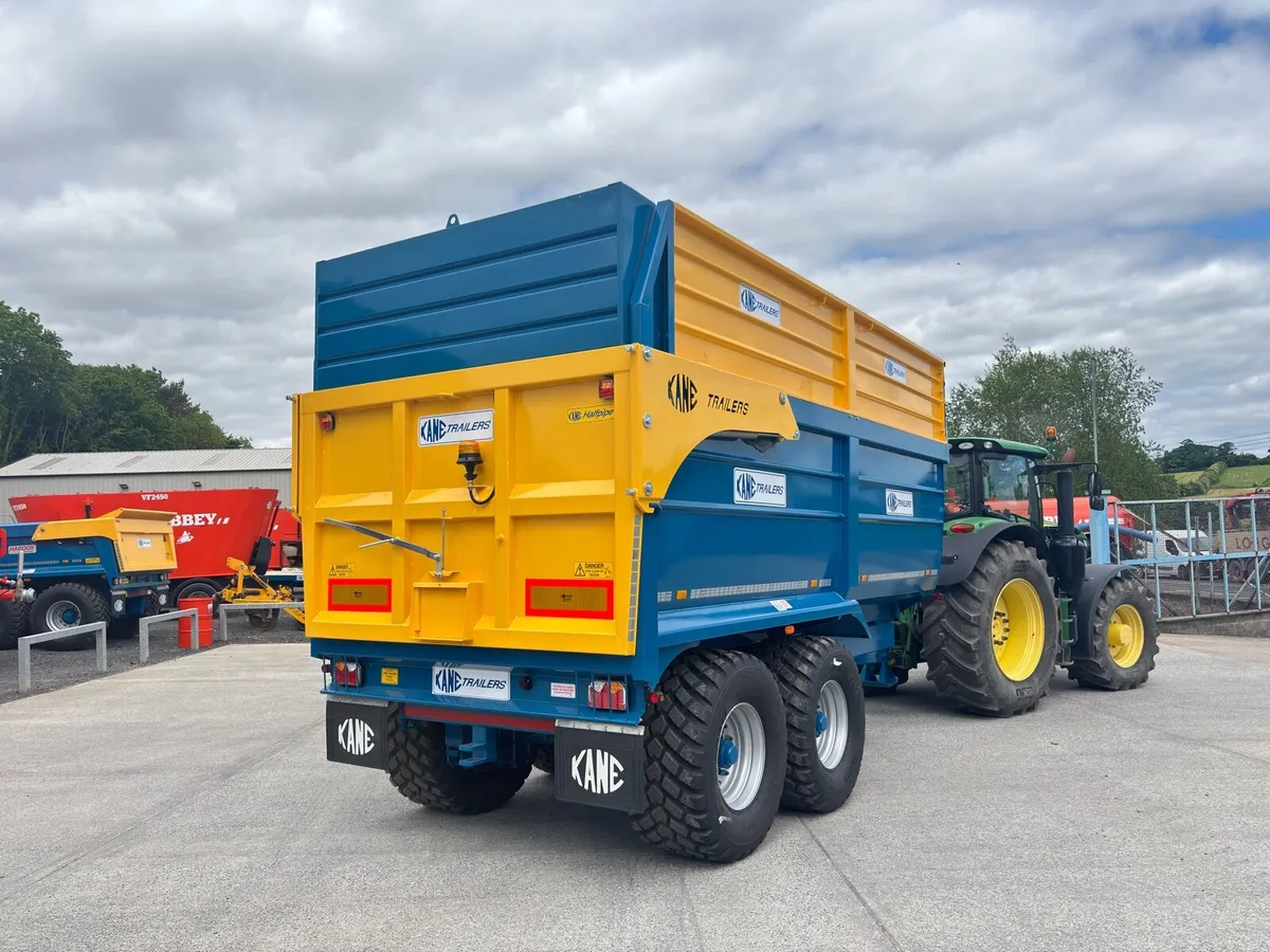 New Kane 16T Halfpipe silage trailer - Image 2