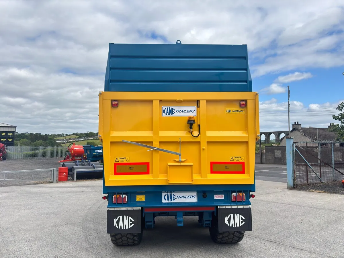 New Kane 16T Halfpipe silage trailer - Image 3