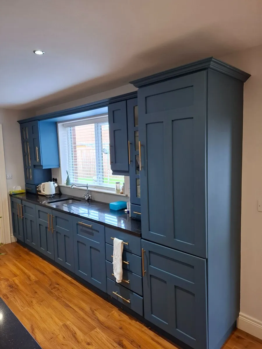 Kitchen & appliances - Image 1