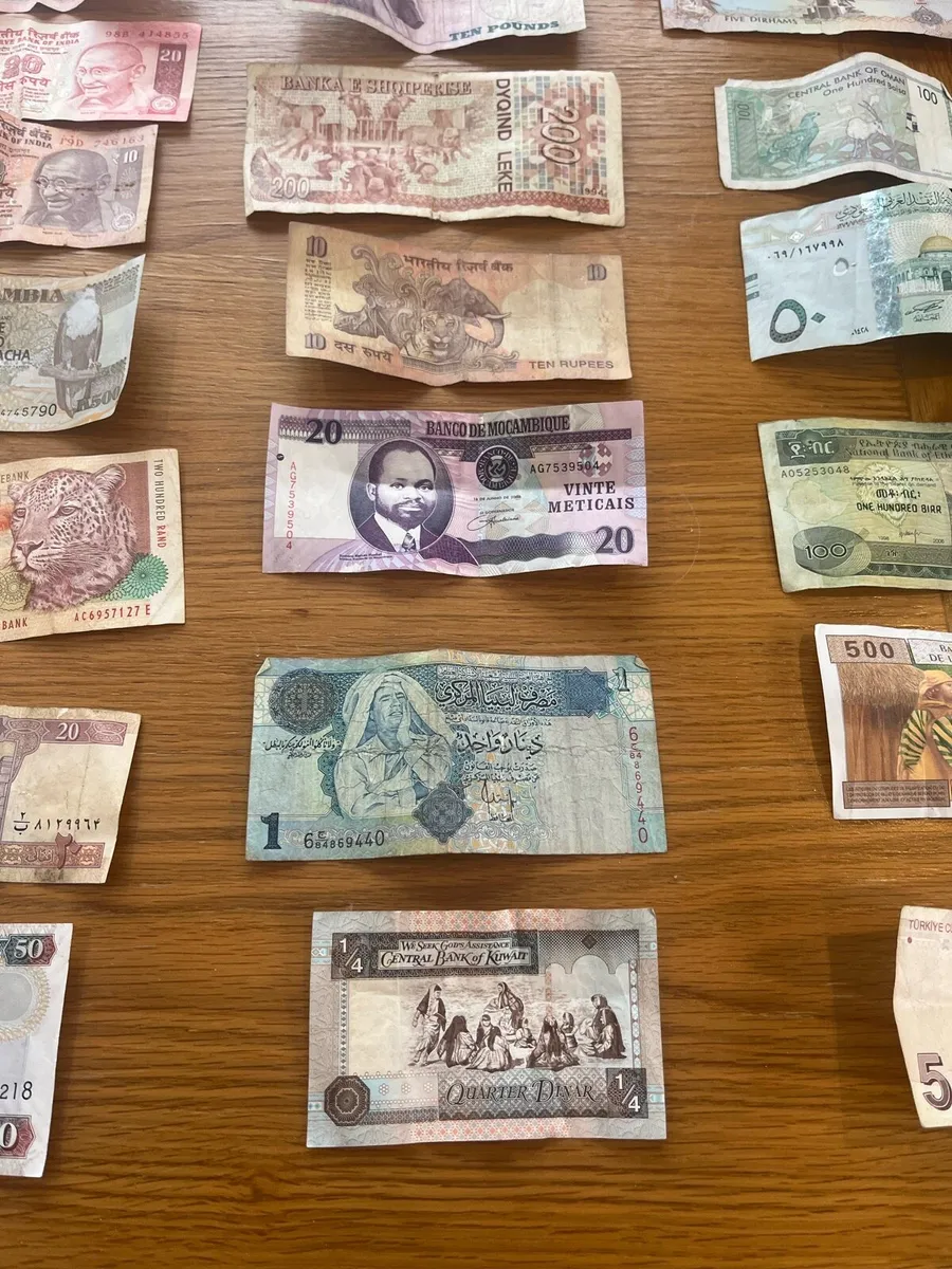 Collection of World Bank Notes - Image 3