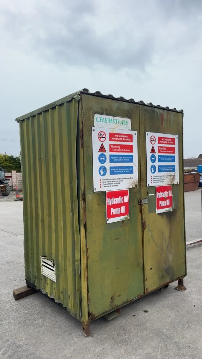 Small oil bund shed - Image 2