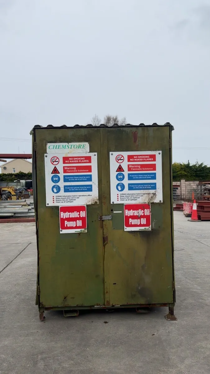 Small oil bund shed - Image 1