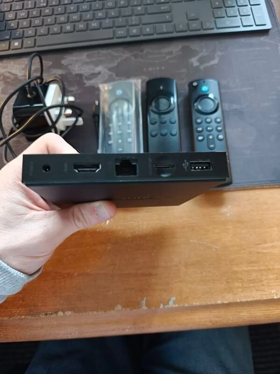 Amazon Fire TV Box Gen 1 will include 3 remotes - Image 2