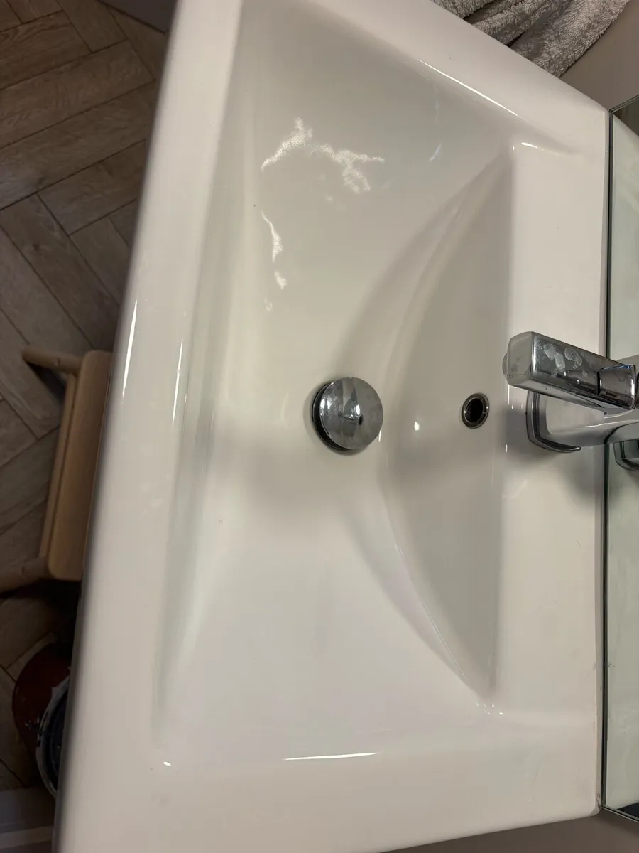 Sink - Image 1