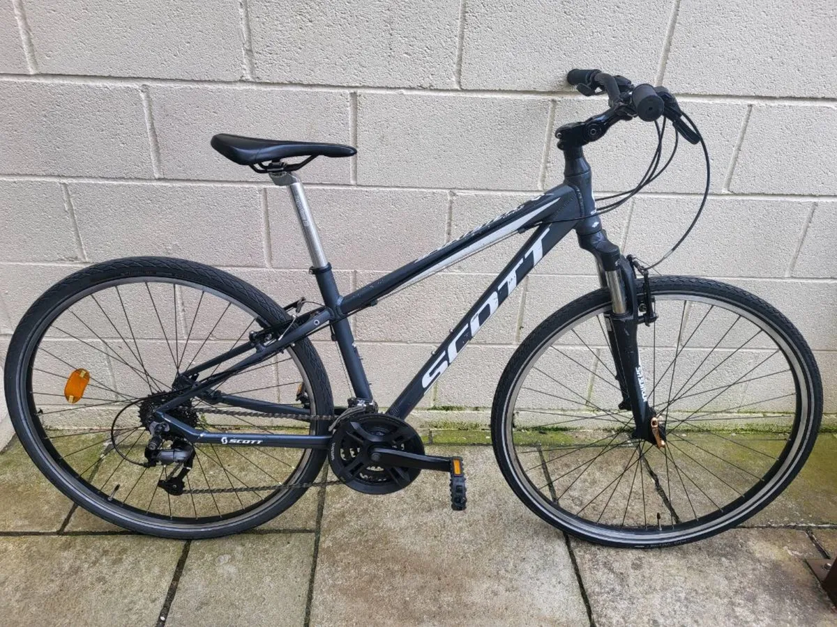 Scott Hybrid Bike - Image 1