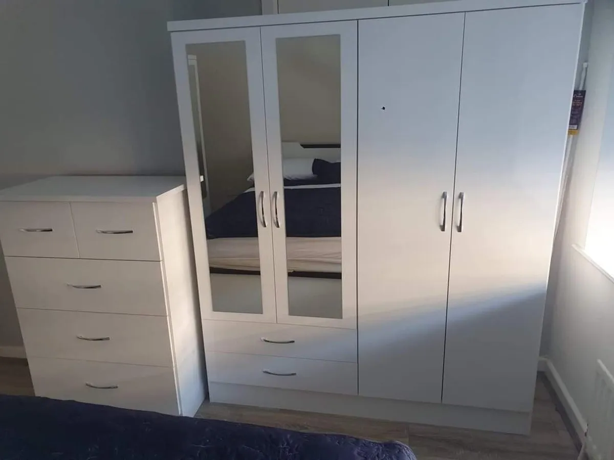 LUXURY BEDS - Image 1