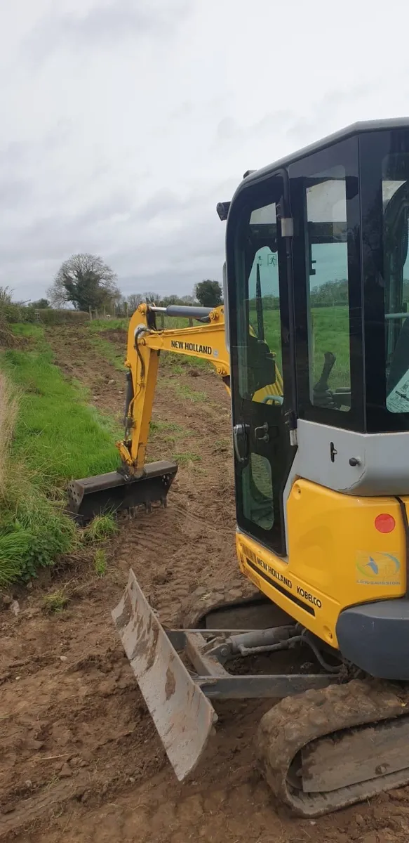 Mini digger low hours 15’000 - Image 4