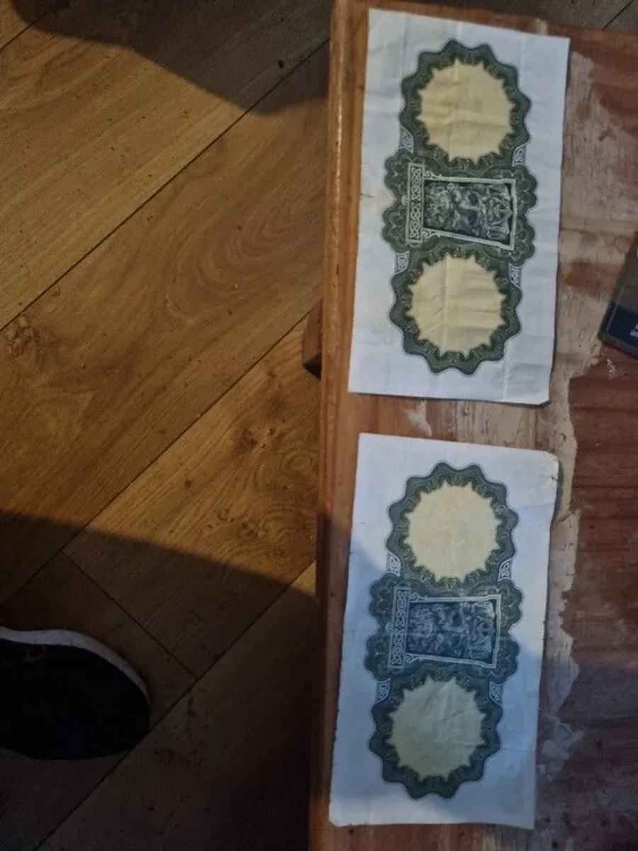 Old Irish banknotes. 25e for all. - Image 1