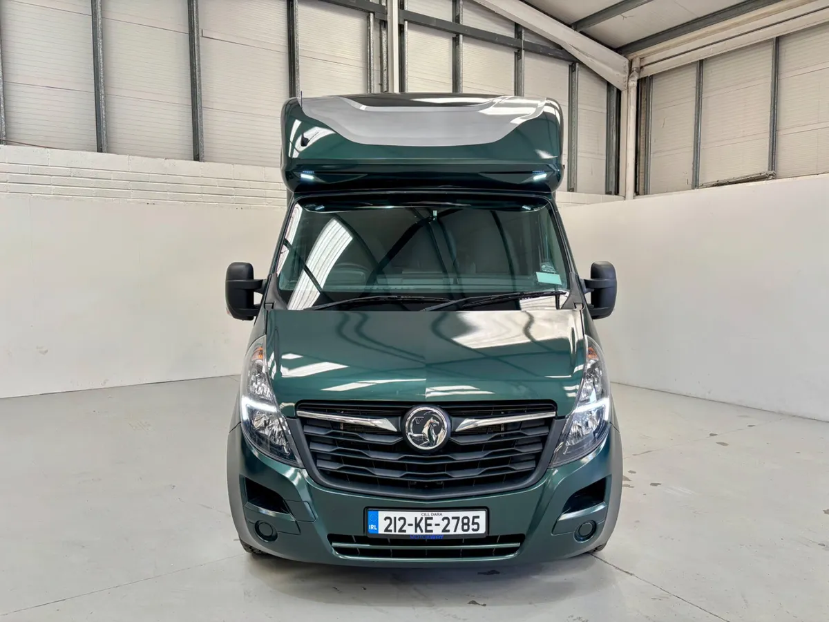 Movano New Build Horsebox - Image 2