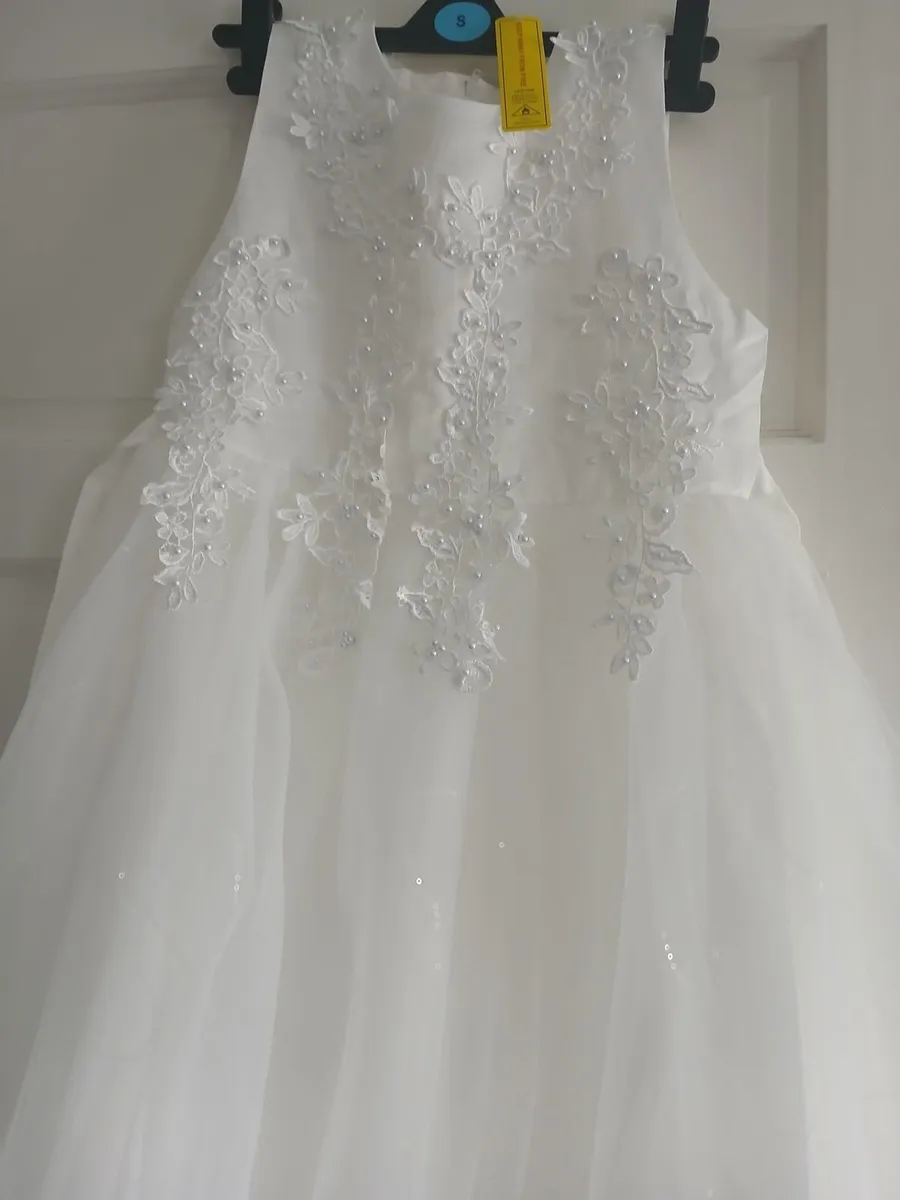 Communion dress - Image 2