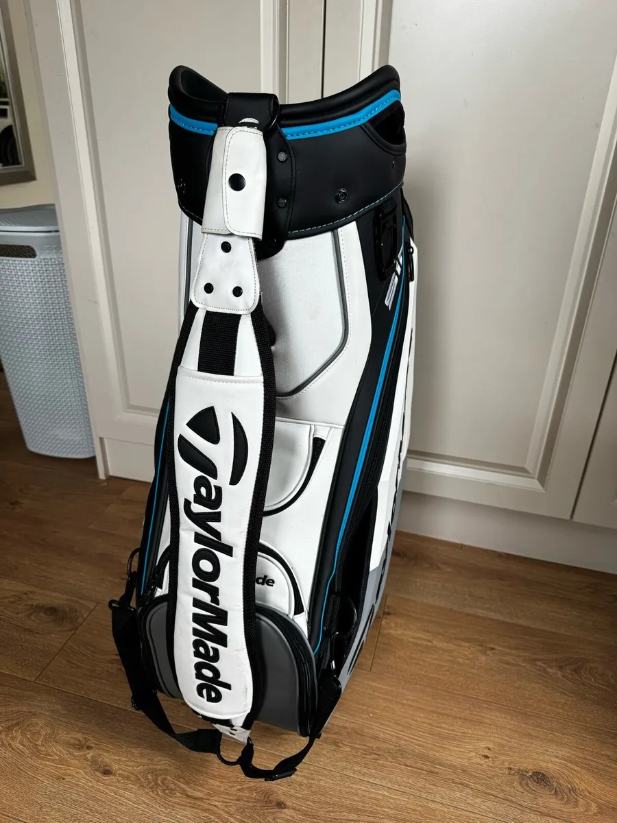 Taylormade Tour Staff Bag - Image 1