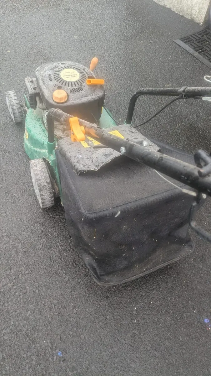 Petrol Lawnmower - Image 4