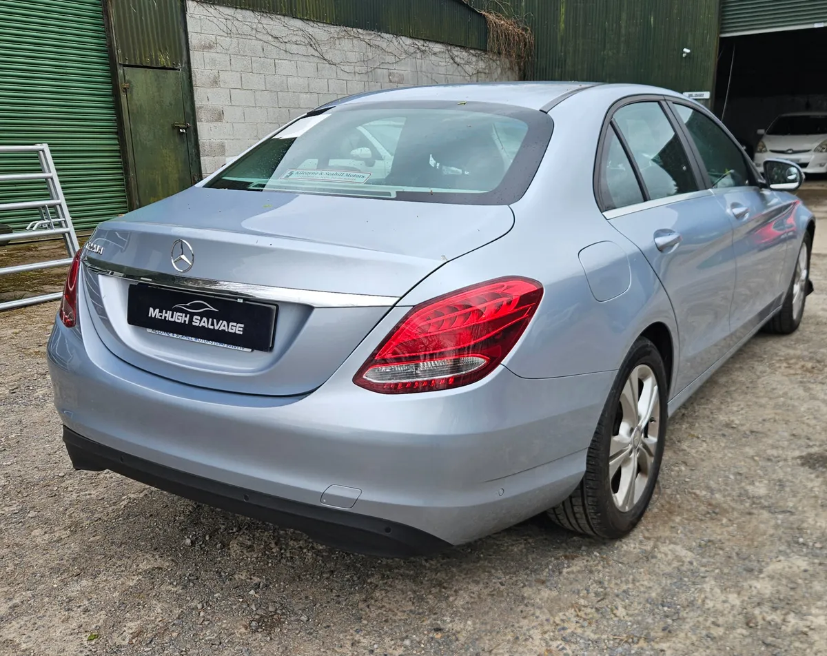 Mercedes Benz C220d 2017 Automatic 194km - Image 4