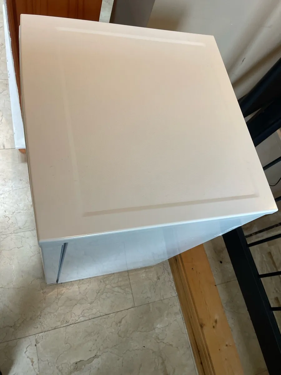 Quality Brand Nordmende Undercounter Larder Fridge - Image 3