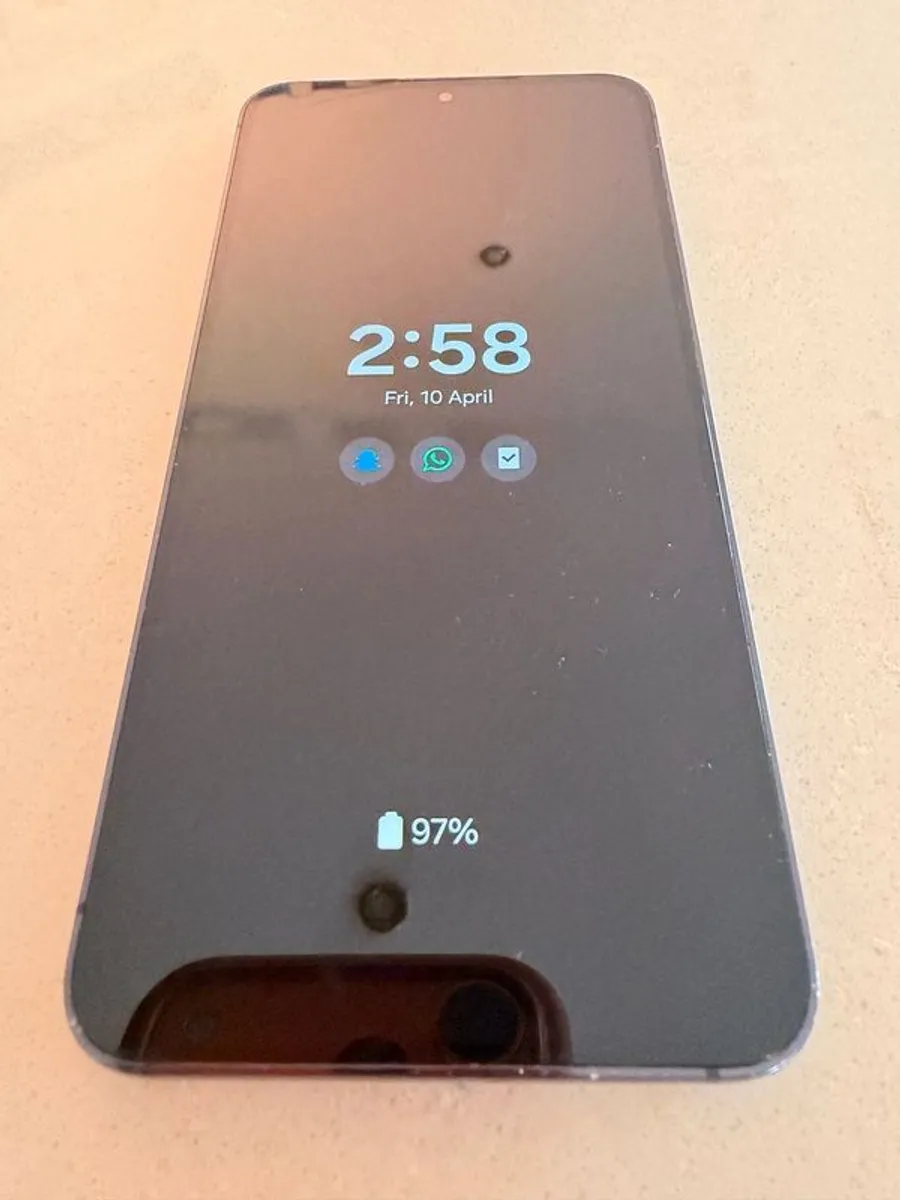 Samsung Galaxy S23 - Image 2