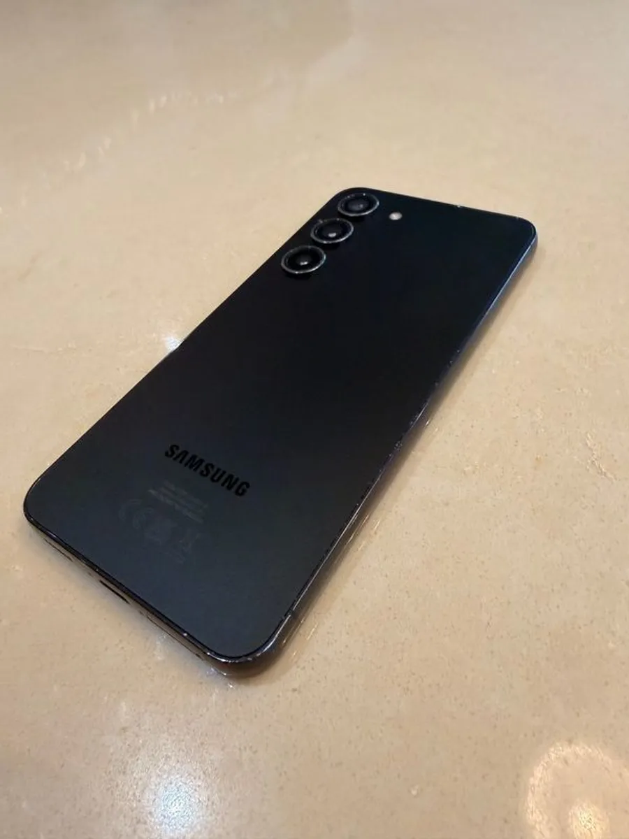Samsung Galaxy S23 - Image 4