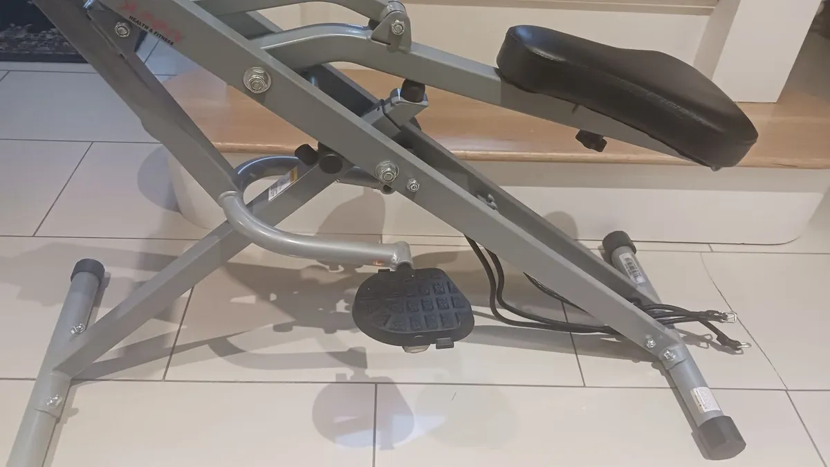 Row and ride excerise machine - Image 1