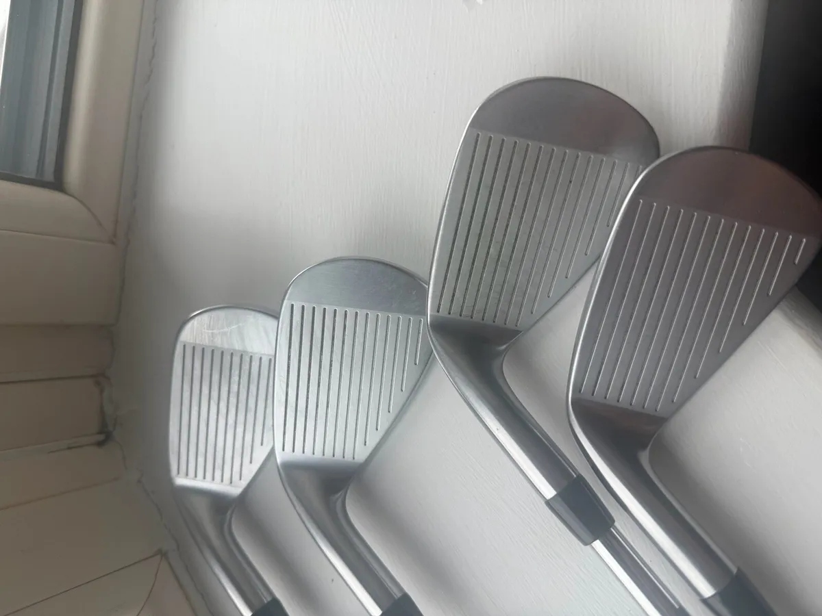 Titleist 6/7/8/9 irons in t250 - Image 2