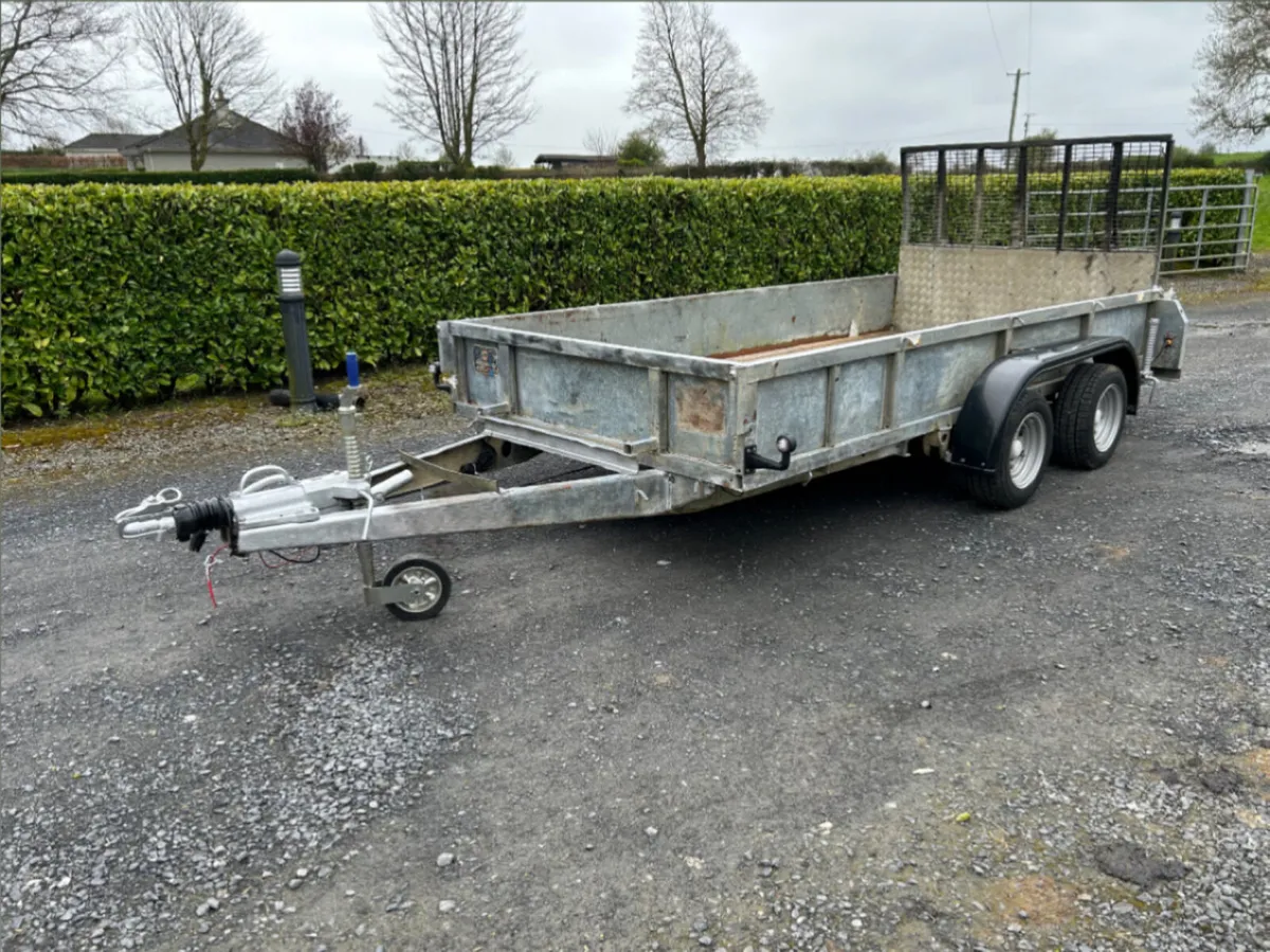 Ifor Williams - Image 1