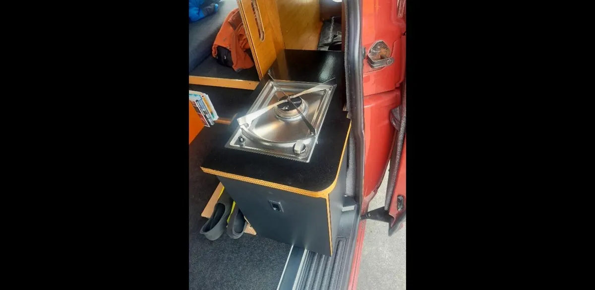 Volkswagen transporter camper - Image 4