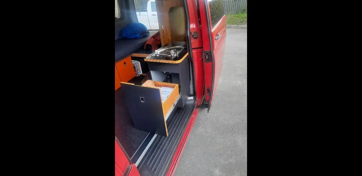 Volkswagen transporter camper - Image 3