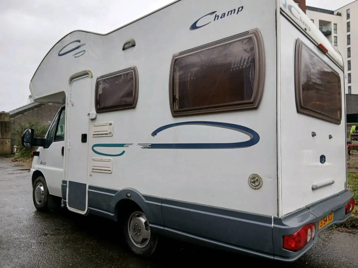 Camper 05 - Image 1