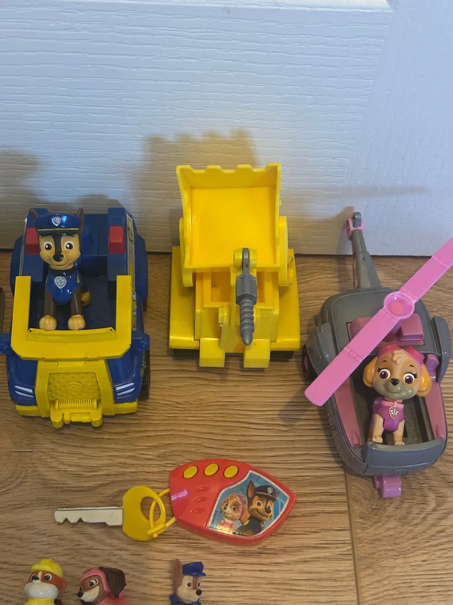 Paw Patrol Vehicles and characters - Image 4