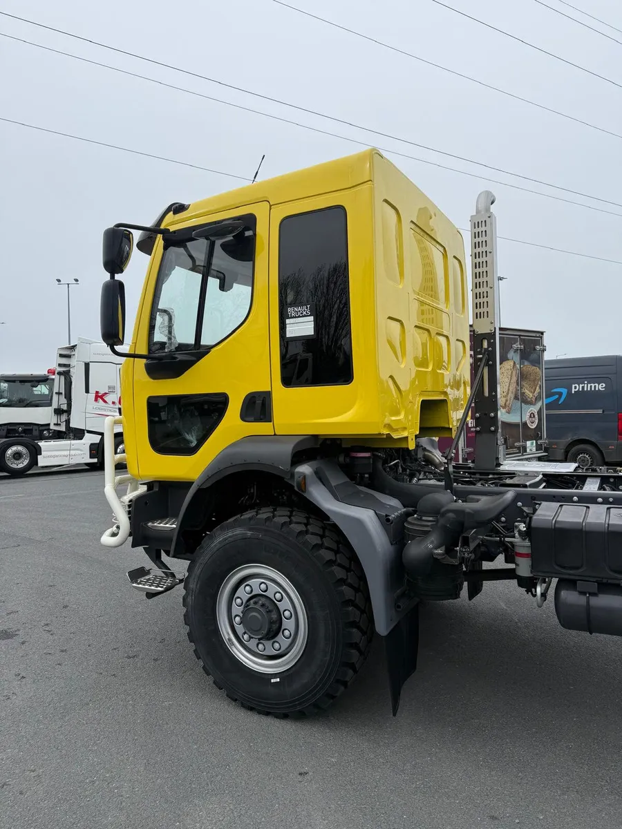 RENAULT D14 2026 - Image 3