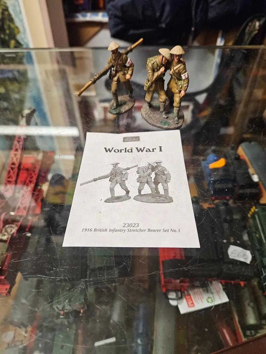 Britain's British Army WW1 Infantry Stretcher Bear - Image 4